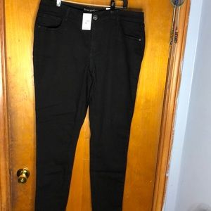 Ashley Stewart black average skinny Pants